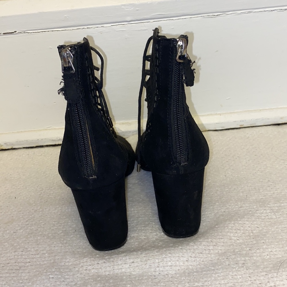 Lace up heels - Picture 3 of 3